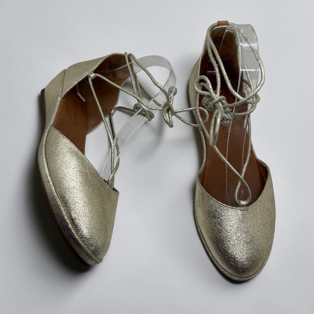 Gentle Souls Nerissa Low Wedge Leather Lace Up Gold Kenneth Cole size 8.5
